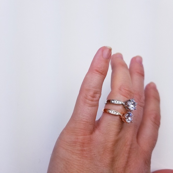 18k Rose Gold 1.75 CZ Solitaire Round Ring - Picture 6 of 7